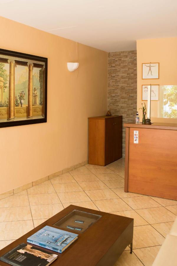 Mirtia Hotel Pefki  Dış mekan fotoğraf